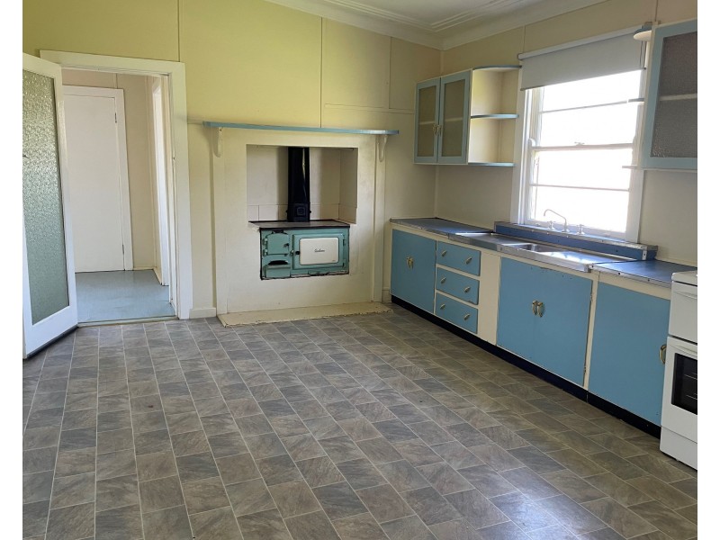 148 Walla Avenue, Griffith NSW 2680