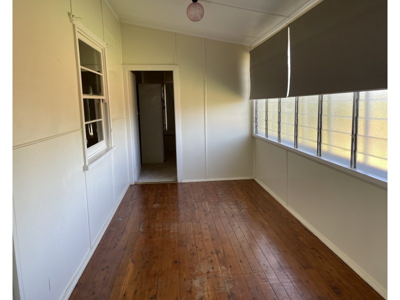 148 Walla Avenue, Griffith NSW 2680