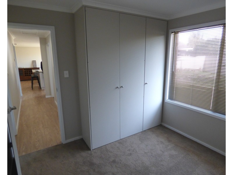 4 Johnson Place, Griffith NSW 2680