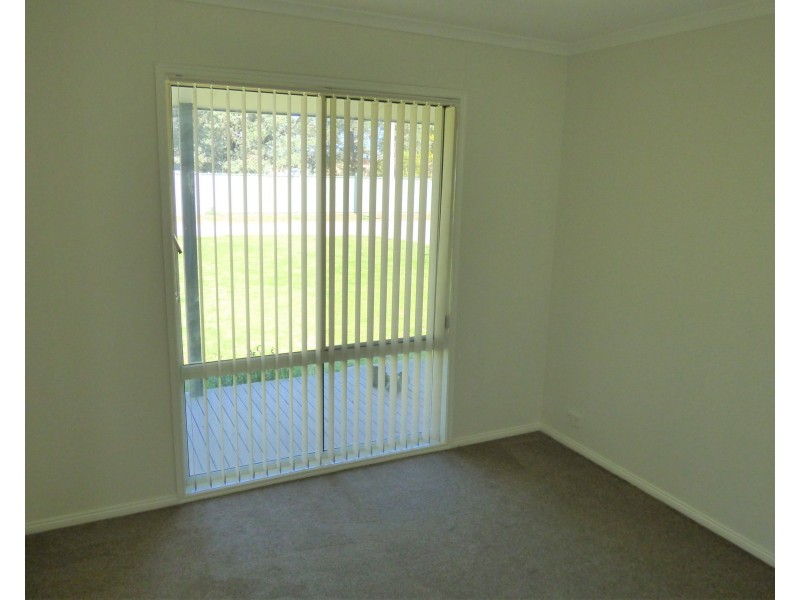 9 Beaumont Lane, Darlington Point NSW 2706