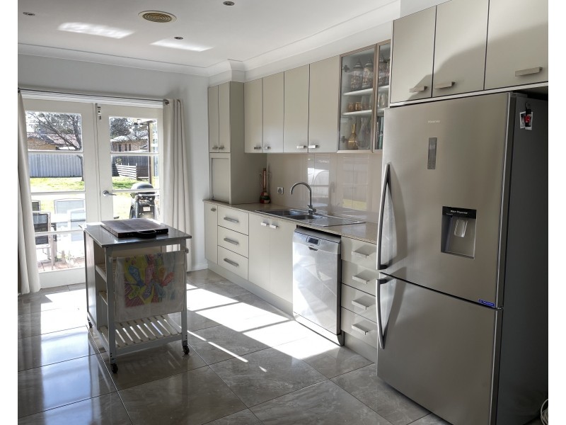 18 Leaver Street, Yenda NSW 2681