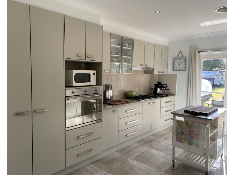 18 Leaver Street, Yenda NSW 2681