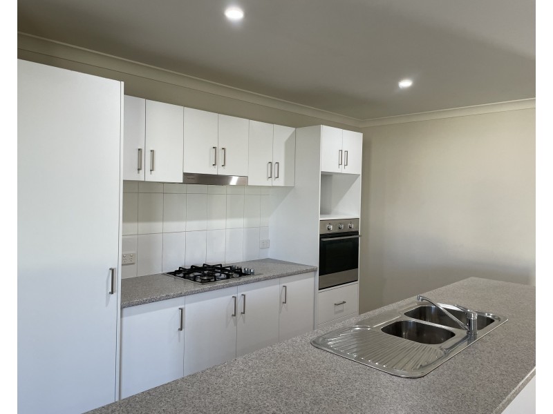 4 Howlong Crescent, Griffith NSW 2680