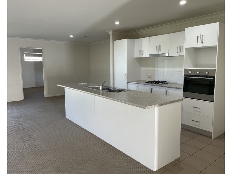 4 Howlong Crescent, Griffith NSW 2680