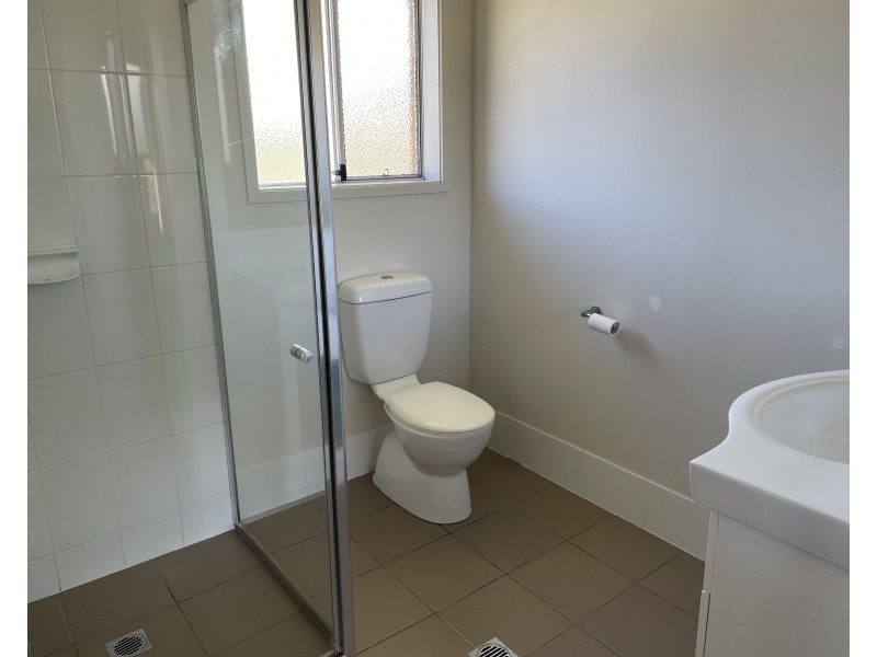 4 Howlong Crescent, Griffith NSW 2680