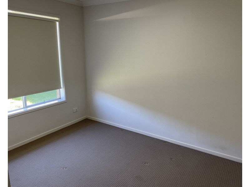 4 Howlong Crescent, Griffith NSW 2680