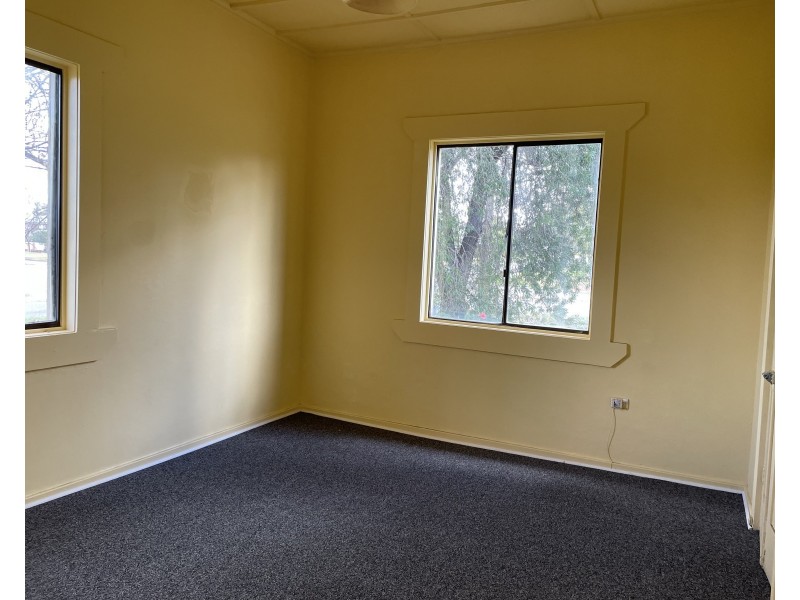 82 Binya Street, Griffith NSW 2680