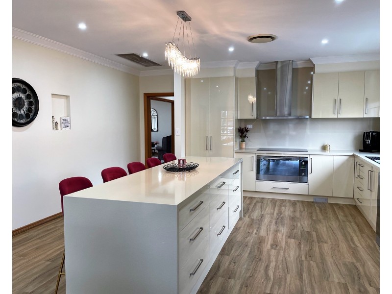 4 Gorton Street, Yoogali NSW 2680