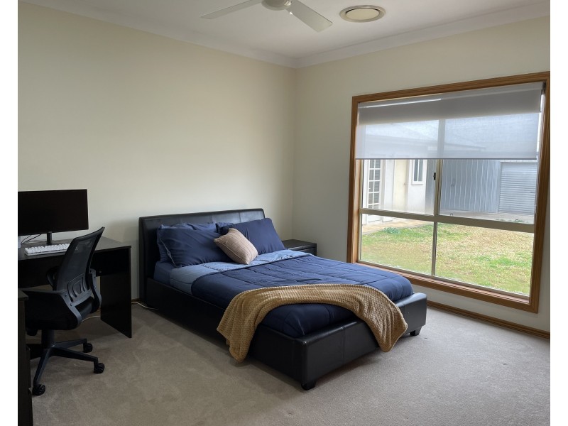 4 Gorton Street, Yoogali NSW 2680