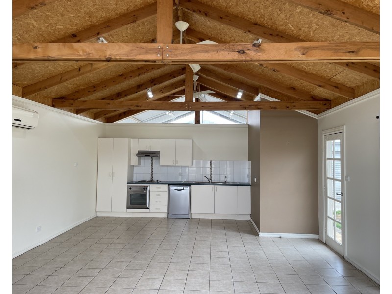 4 Gorton Street, Yoogali NSW 2680