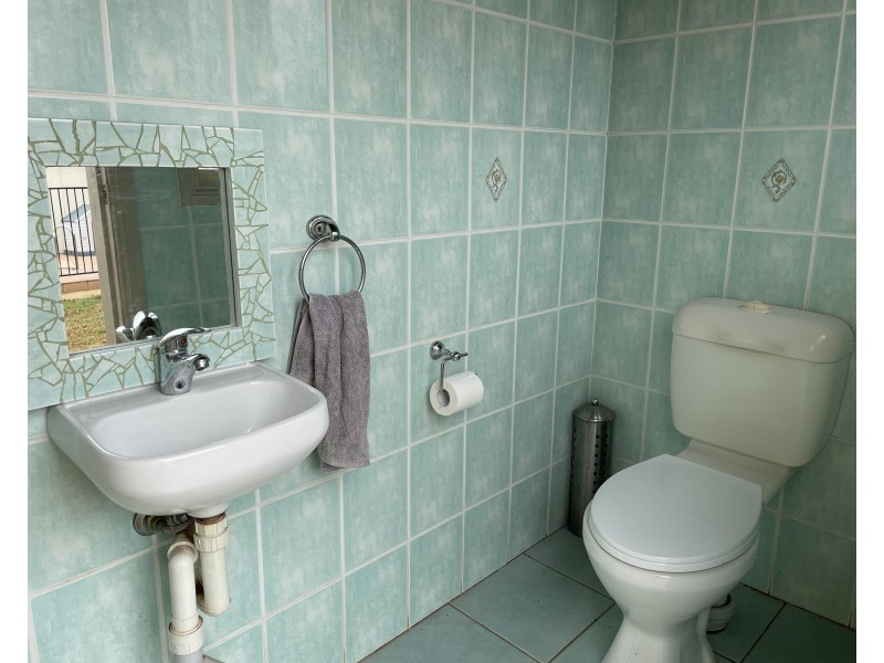 4 Gorton Street, Yoogali NSW 2680