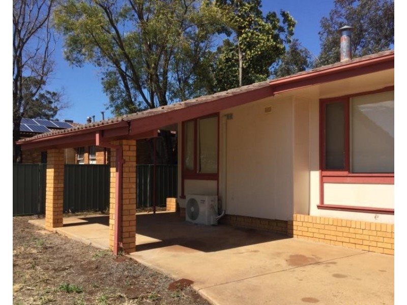 12 Heath Crescent, Griffith NSW 2680