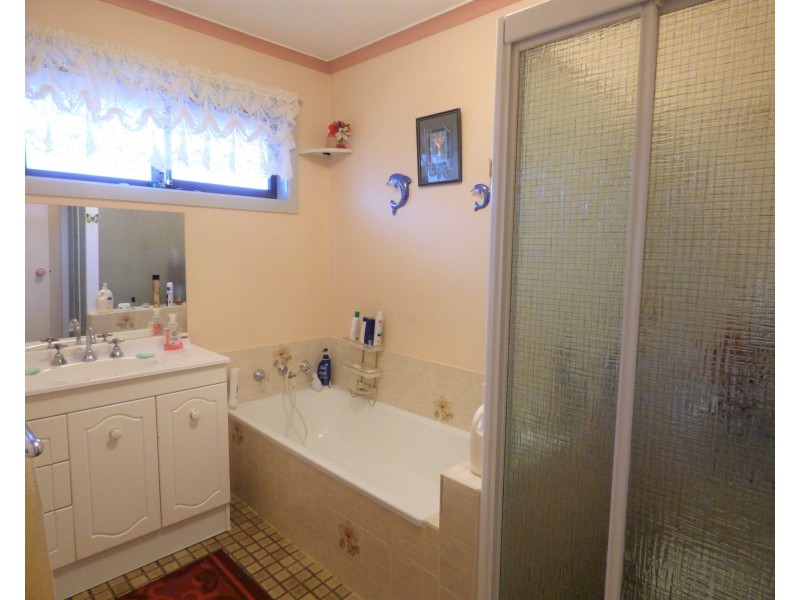 17 Harward Road, Griffith NSW 2680