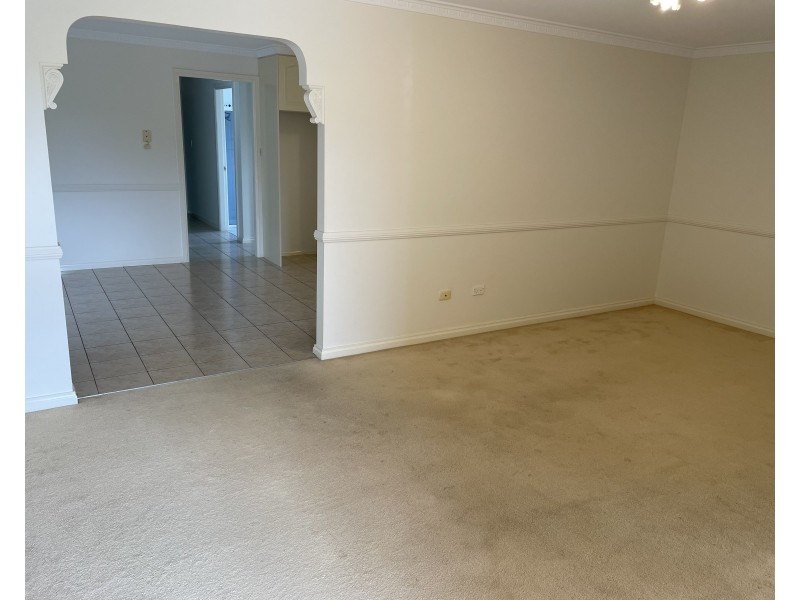 18B Robrick Close, Griffith NSW 2680