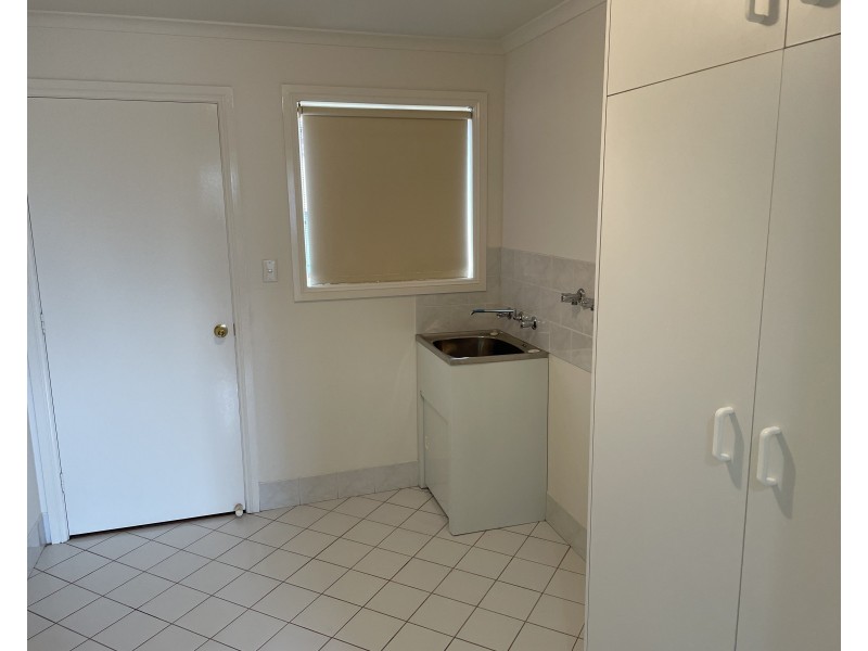 18B Robrick Close, Griffith NSW 2680