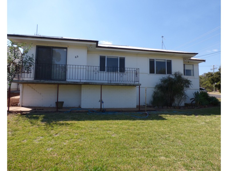 65 MacArthur Street, Griffith NSW 2680