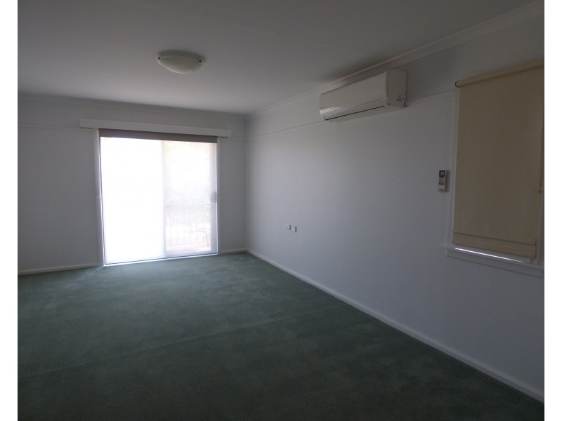 65 MacArthur Street, Griffith NSW 2680