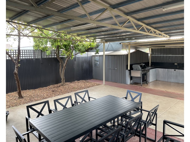 3 Johnson Place, Griffith NSW 2680