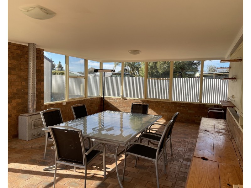 18 Leaver Street, Yenda NSW 2681