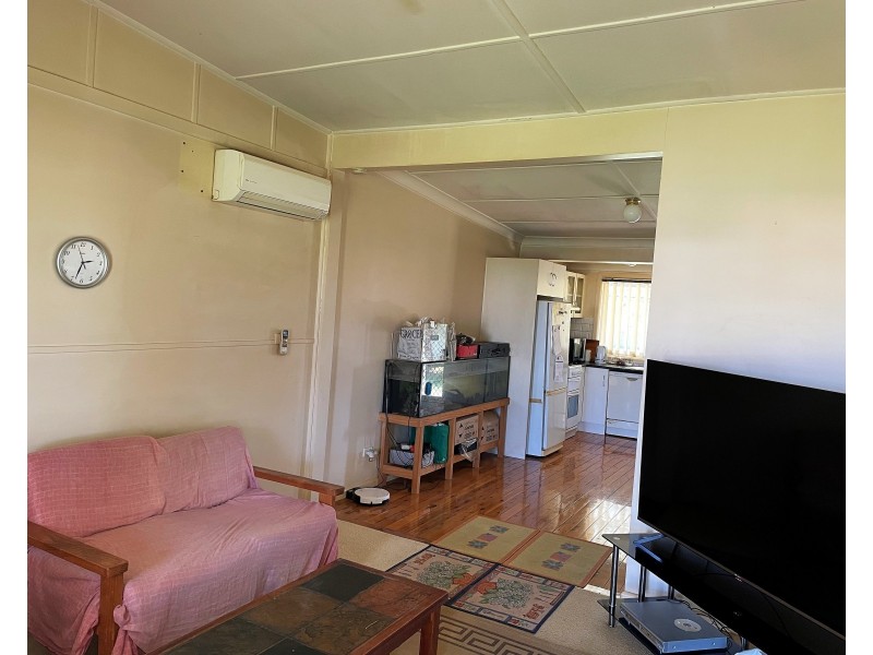 42 Mirrool Avenue, Yenda NSW 2681