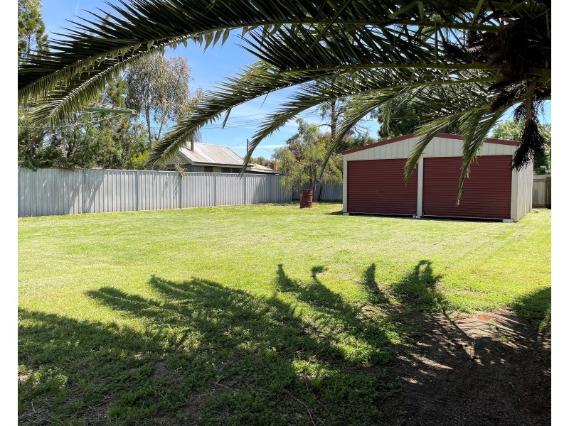 42 Mirrool Avenue, Yenda NSW 2681