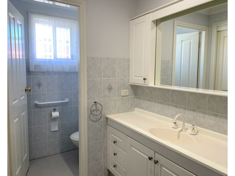 1/7 Meakin Street, Griffith NSW 2680