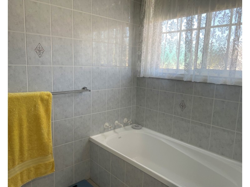 1/7 Meakin Street, Griffith NSW 2680