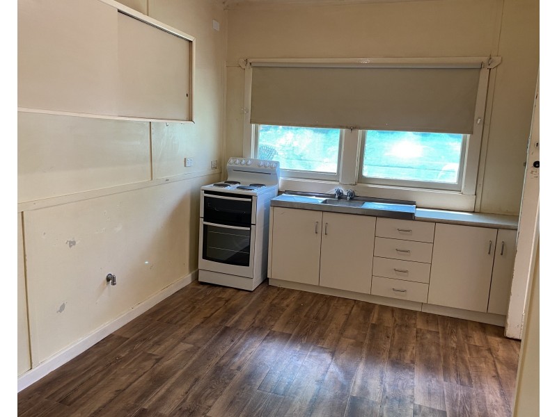 4/15 South Avenue, Yenda NSW 2681