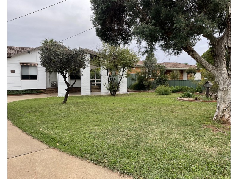 14 Ledgerwood Street, Griffith NSW 2680