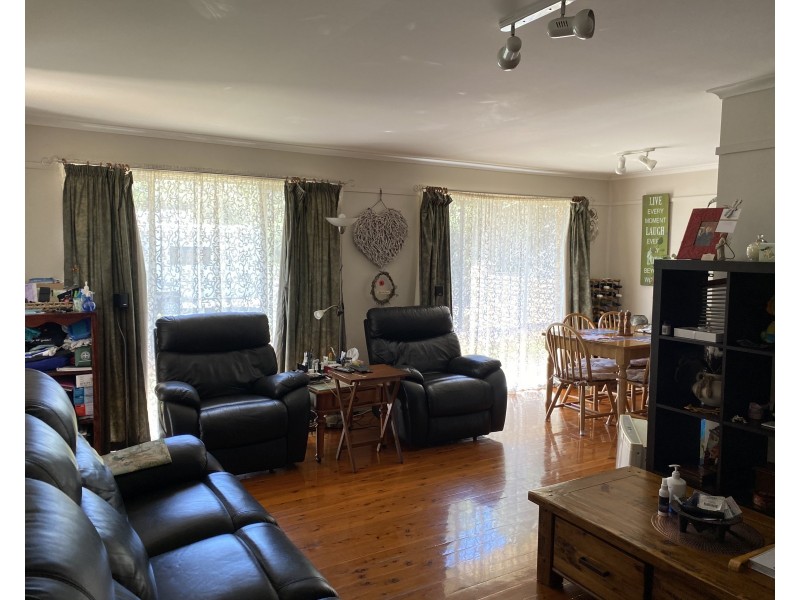 10 Graham Street, Griffith NSW 2680
