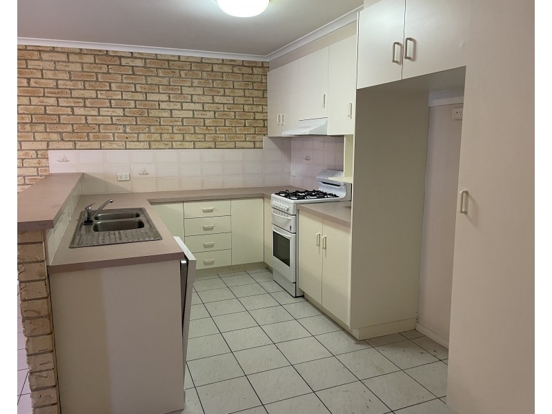 2/103 Canal Street, Griffith NSW 2680