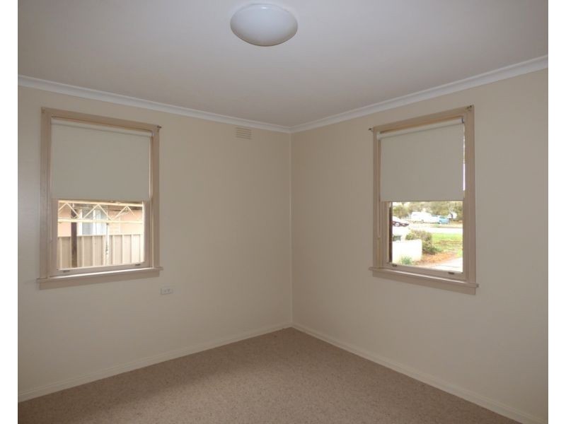 8A Kooringal Avenue, Griffith NSW 2680