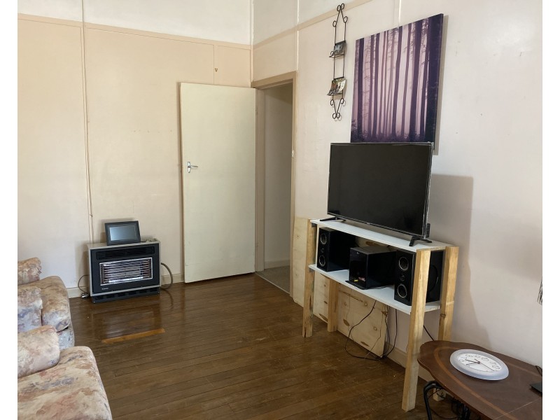 2/15 South Avenue, Yenda NSW 2681