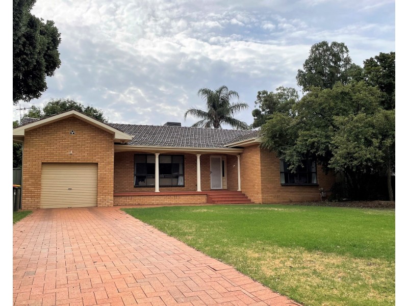 28 Poole Street, Griffith NSW 2680
