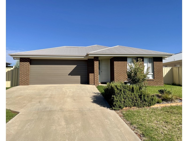 97 Citrus Road, Griffith NSW 2680