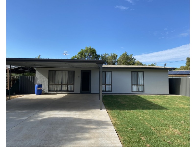 23 Railway Parade, Yenda NSW 2681