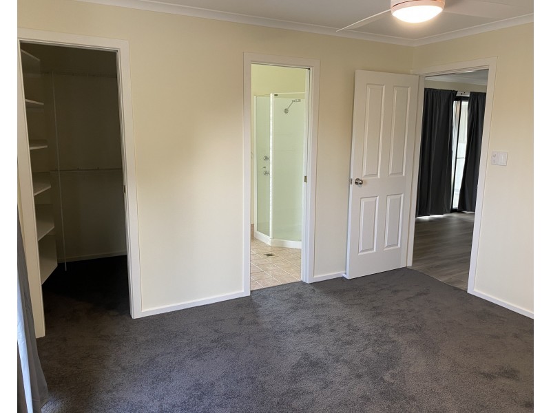 23 Railway Parade, Yenda NSW 2681