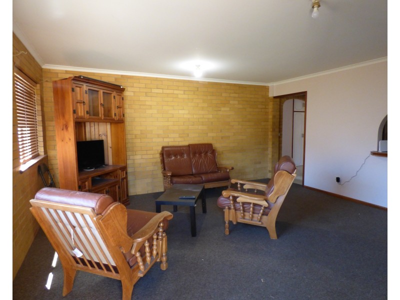 1/110 Benerembah Street, Griffith NSW 2680