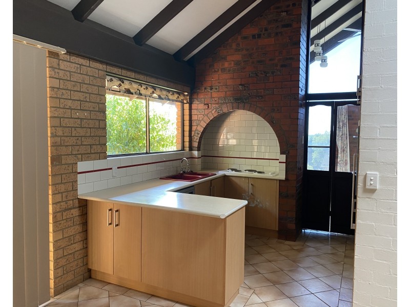 22 Lawford Crescent, Griffith NSW 2680