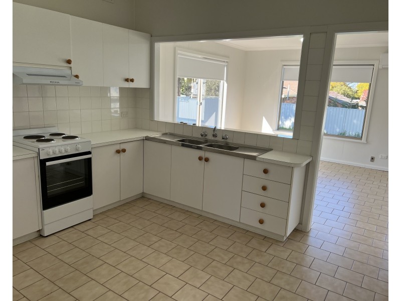 54 Ortella Street, Griffith NSW 2680