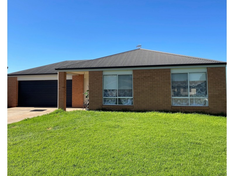 21a Middleton Avenue, Griffith NSW 2680