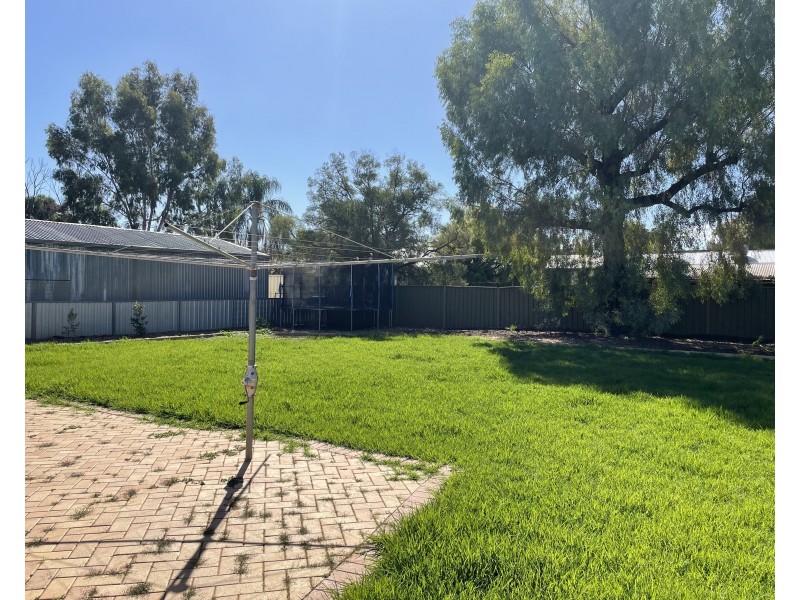 15 Henry Street, Yenda NSW 2681