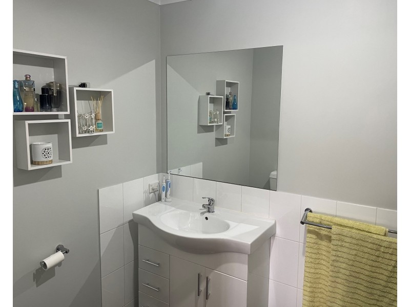 7 Howlong Crescent, Griffith NSW 2680