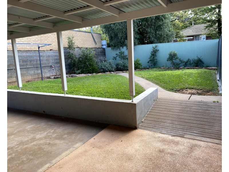 82 Ross Crescent, Griffith NSW 2680