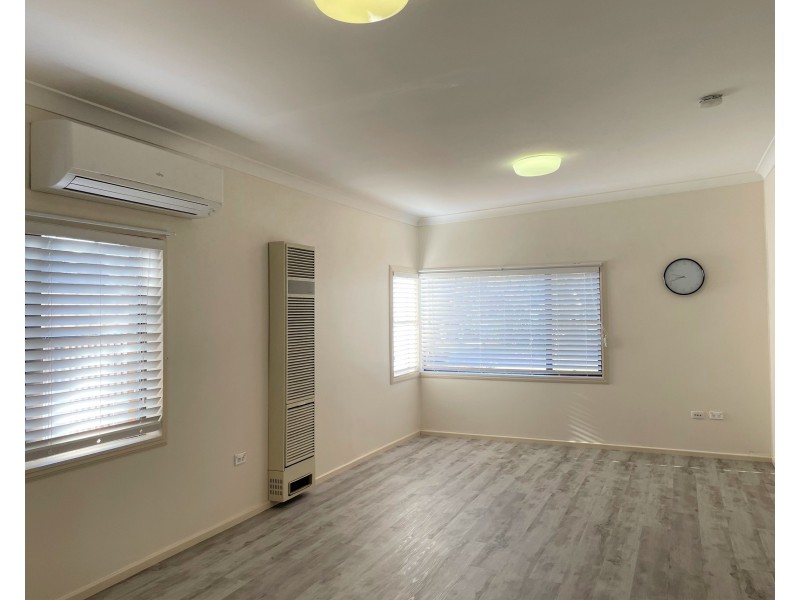 6 Cregan Place, Griffith NSW 2680