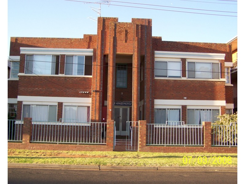 4/10 Olympic Street, Griffith NSW 2680