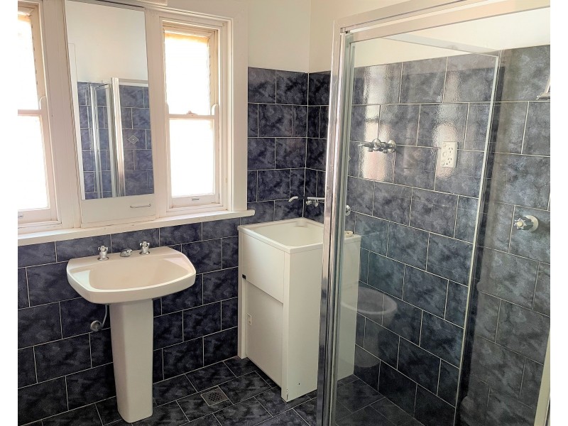 4/10 Olympic Street, Griffith NSW 2680