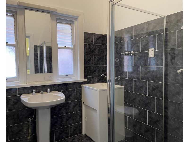 4/10 Olympic Street, Griffith NSW 2680