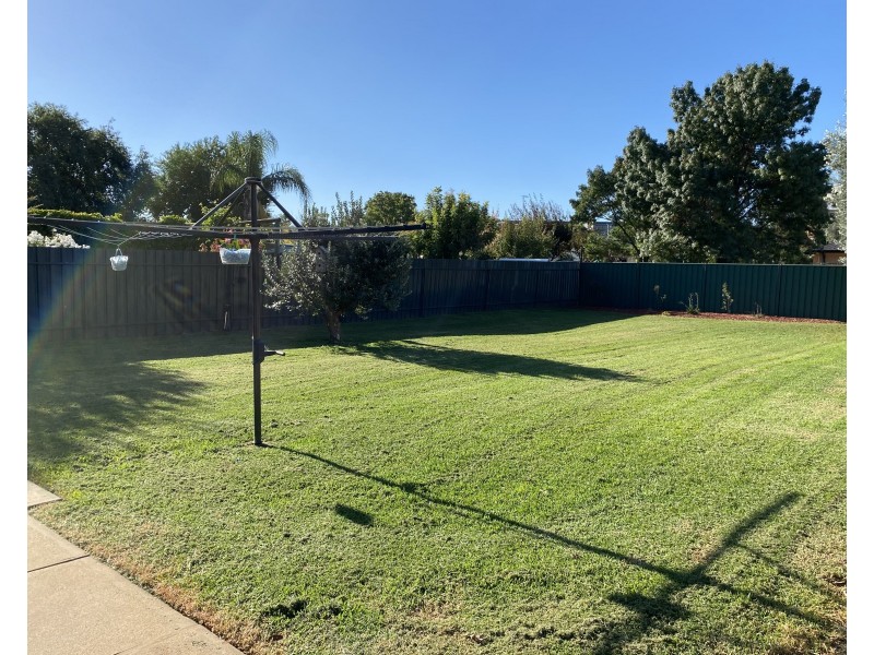 25 Henry Street, Yenda NSW 2681