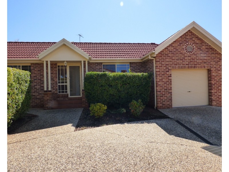 1/15 Robertson Street, Griffith NSW 2680